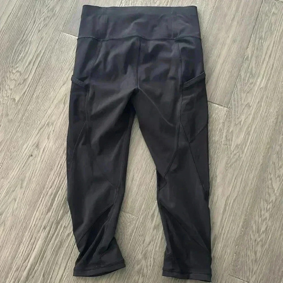 🍋Lululemon🍋 | Black mesh cropped leggings - Picture 7 of 9